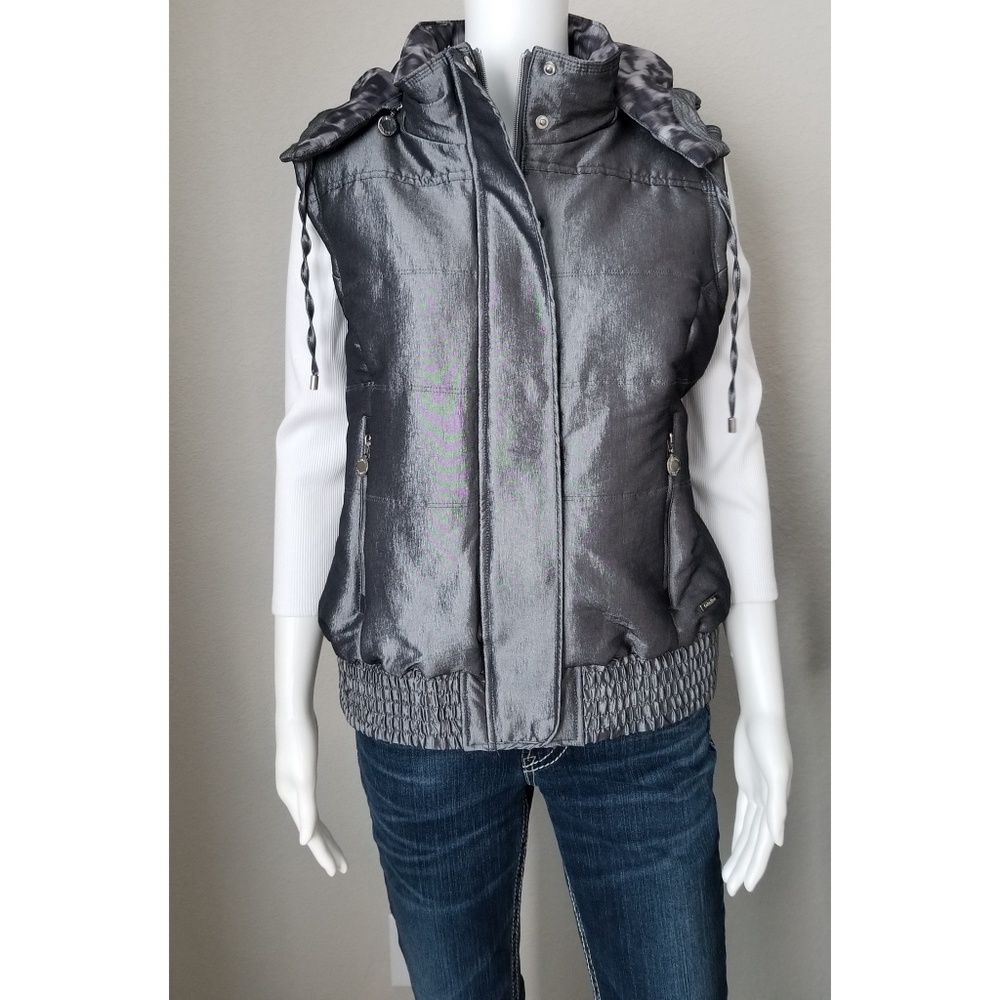 Like NEW CALVIN KLEIN metallic gray vest
